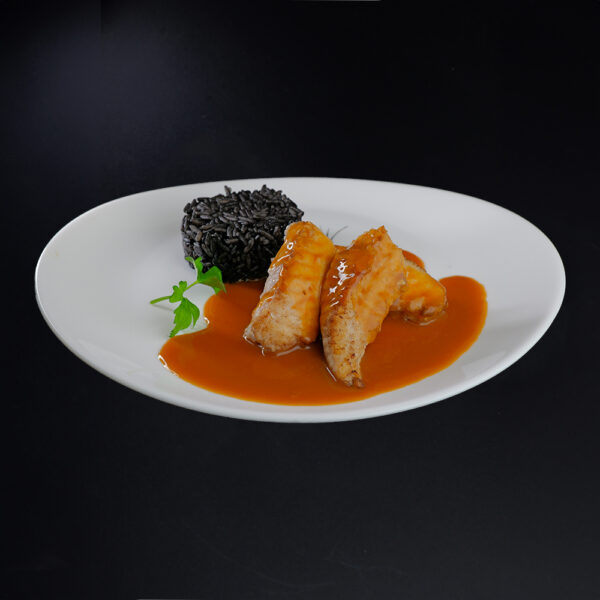 Lotte à l'américaine, riz noir à l'encre de seiche - la part